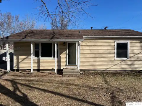 7524 Valley Road, La Vista, NE 68128