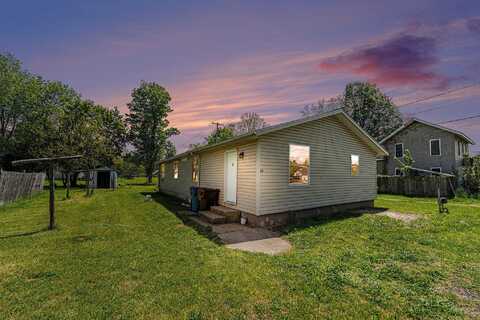 50 N Pine Street, Breedsville, MI 49027