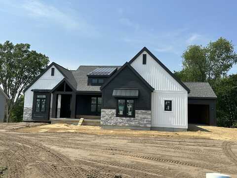 9465 Bluff Ridge Drive, Zeeland, MI 49464