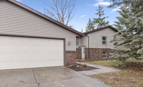 4690 Stauffer Avenue SE, Kentwood, MI 49508