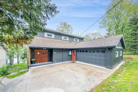 11290 Alpine Road, Canadian Lakes, MI 49346