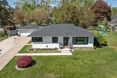 4025 Pineview Street SW, Grandville, MI 49418