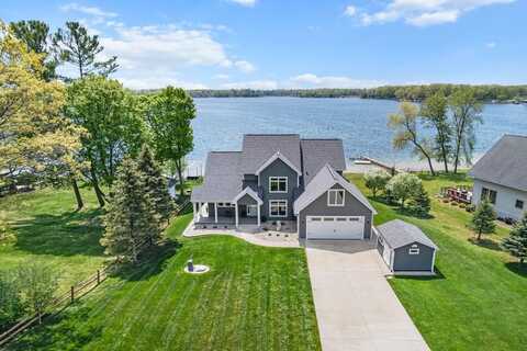 9861 W Doyle Drive, Mecosta, MI 49332