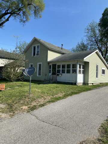 432 Chestnut Street, Dowagiac, MI 49047
