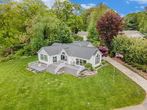 14776 Park Court, Grand Haven, MI 49417