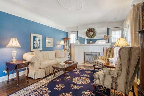 1607 Sycamore Avenue, Royal Oak, MI 48073