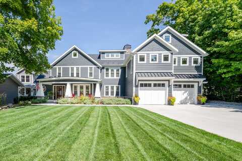 7881 Lakewood Drive, Coloma, MI 49038