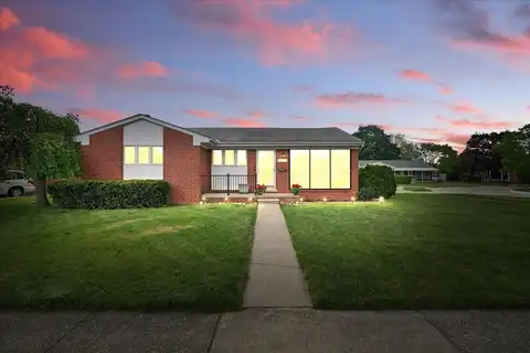 6941 Crestwood Street, Dearborn Heights, MI 48127