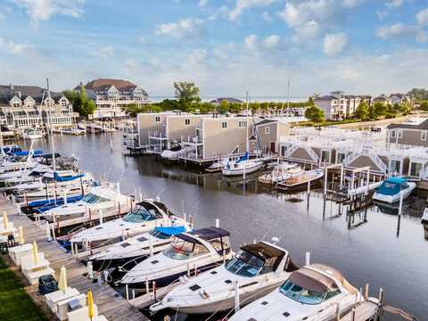 36 Harbor Isle Drive, New Buffalo, MI 49117