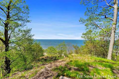 18111 Ridge Drive, Grand Haven, MI 49417