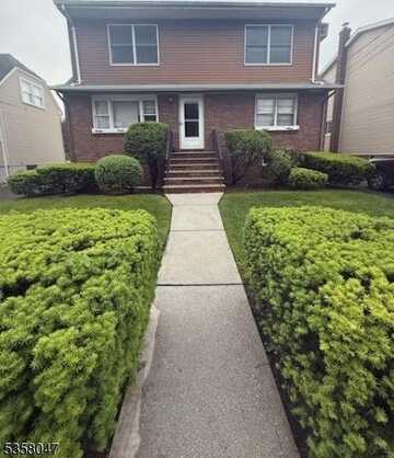 324 Mayhill St, Saddle Brook, NJ 07663