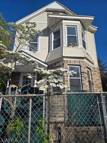 84 Speedway Ave, Newark, NJ 07106