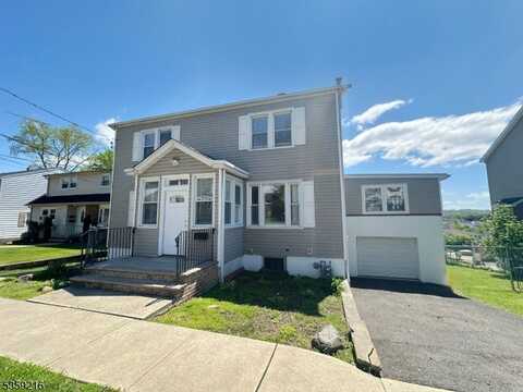 151 Sutton Ave, Totowa, NJ 07512
