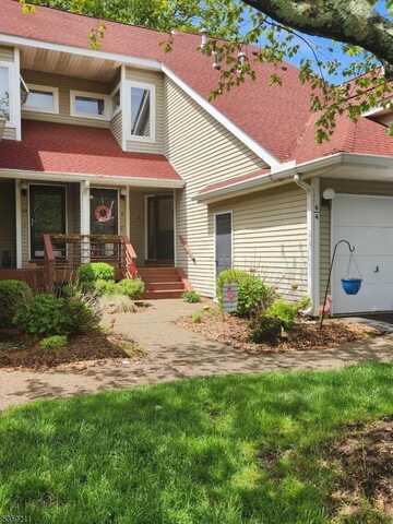 4 Petersburg Ct, Jefferson Twp., NJ 07438