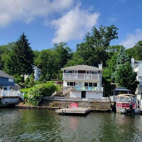 66 Ithanell Rd, Hopatcong, NJ 07843