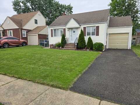 131 Palsa Ave, Elmwood Park, NJ 07407