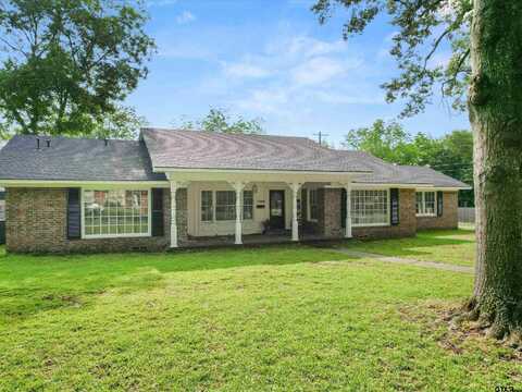 1101 N Bledsoe St, Gilmer, TX 75644