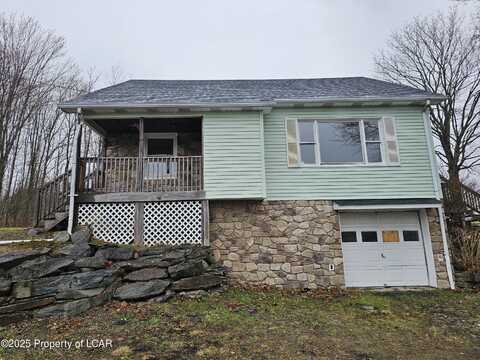 1439 Chapman lake Road, Jermyn, PA 18433