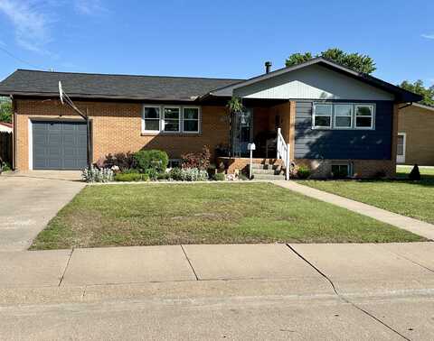 5533 Eisenhower Ave, Great Bend, KS 67530