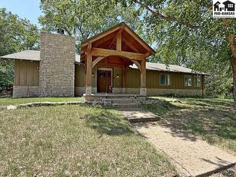 8105 N Mayfield Rd, Buhler, KS 67502