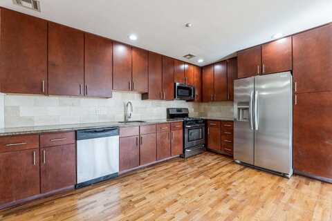 17 MEADOW RD, Rutherford, NJ 07070