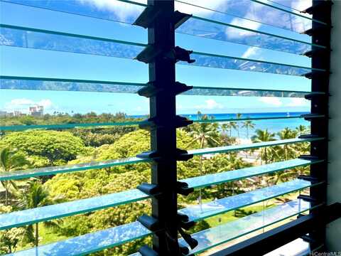 134 Kapahulu Avenue, Honolulu, HI 96815