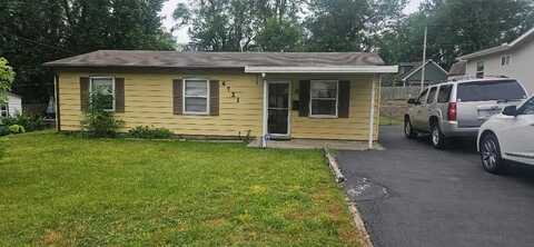 4721 Oak Grove Road, Kansas City, KS 66106