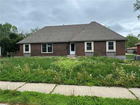 18000 E DAKOTA Drive, Independence, MO 64056