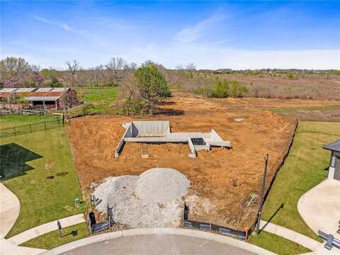 8984 Shady Bend Road, Lenexa, KS 66227