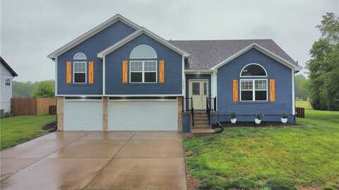2184 E Sierra Drive, Raymore, MO 64083