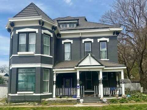 617 Parallel Street, Atchison, KS 66002