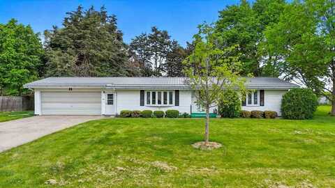 401 W Washington Ave, Keota, IA 52248