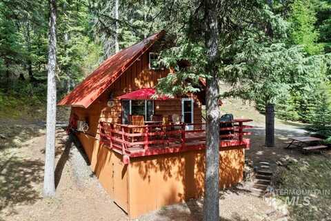 1589 Bear Trail Lp, Cascade, ID 83611