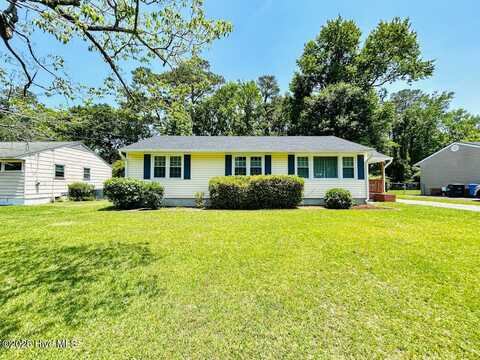 502 Dogwood Lane, Jacksonville, NC 28540