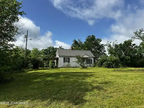 6908 KNERNSCHIELD ROAD, Russellville, MO 65074
