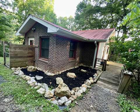 1296 Paint Rock Rd, Kingston, TN 37763