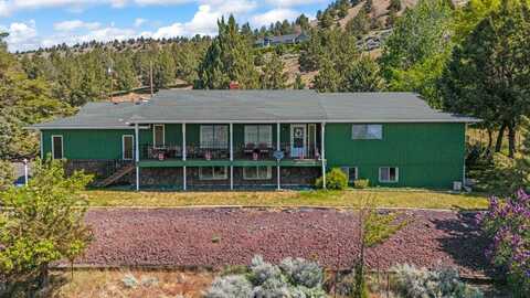 11445 Hill Road, Klamath Falls, OR 97601