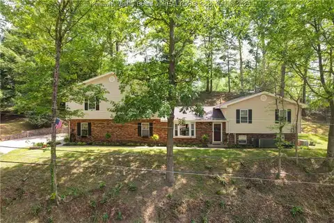 2610 Roselane Drive, Charleston, WV 25302