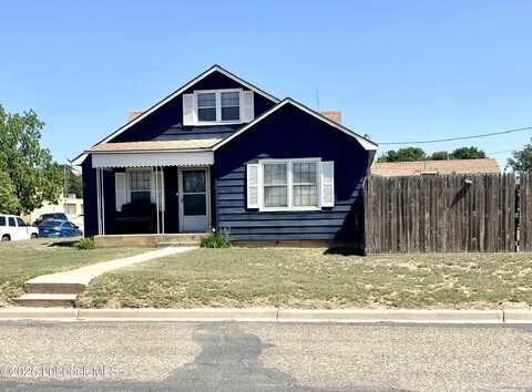 608 9th Street, Olton, TX 79064