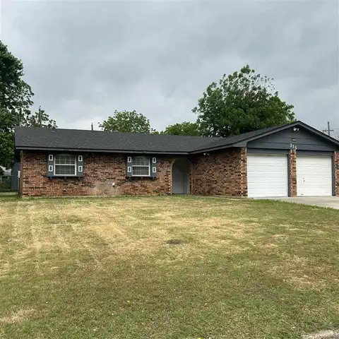 315 N I, Duncan, OK 73533