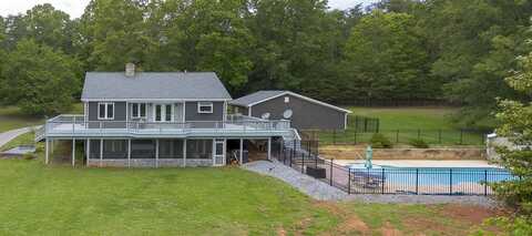 22 Seaman Cir, Buena Vista, VA 24416