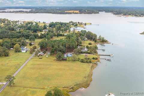 60 Edwards Landing Rd, Gwynn, VA 23066