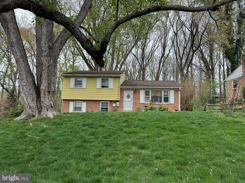 6700 BRIARCLIFF DR, CLINTON, MD 20735