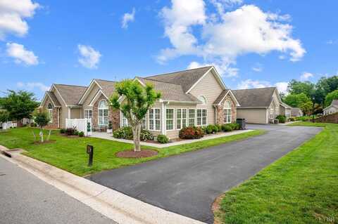 1384 Jefferson Way, Forest, VA 24551