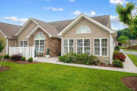 1384 Jefferson Way, Forest, VA 24551
