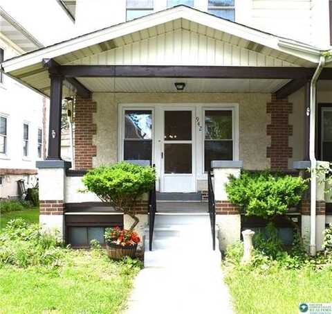 942 South Poplar Street, Allentown, PA 18103