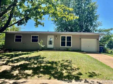 2478 Carousel Court, Florissant, MO 63031