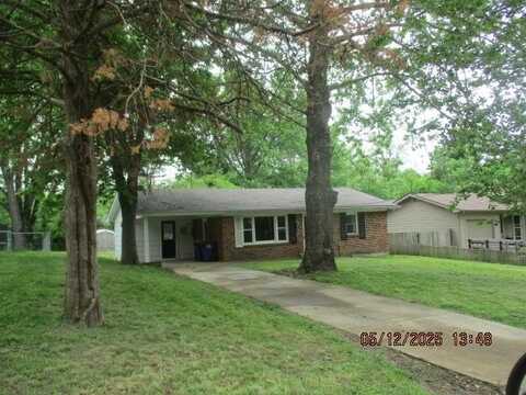16 Richardson Drive, Union, MO 63084