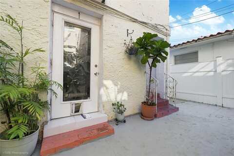 1678 SW 11th St, Miami, FL 33135