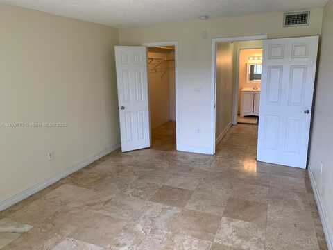 505 NW 177th St, Miami Gardens, FL 33169